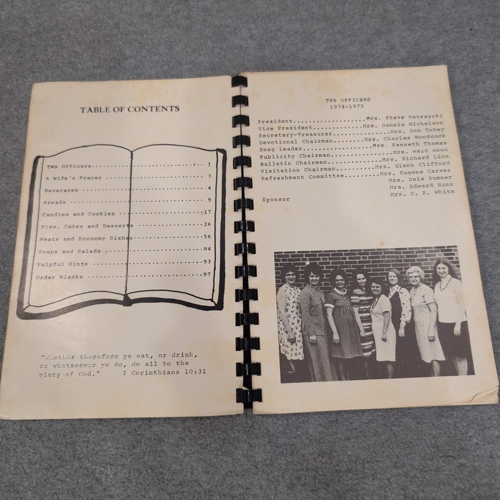 The Bread of Life Favorite Recipes Tennessee‎ Temple Wives Cookbook Spiral Bound - Picture 2 of 2